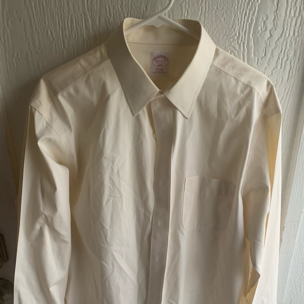 SOLD: Brooks Brothers dress shirt 16.5 6/7